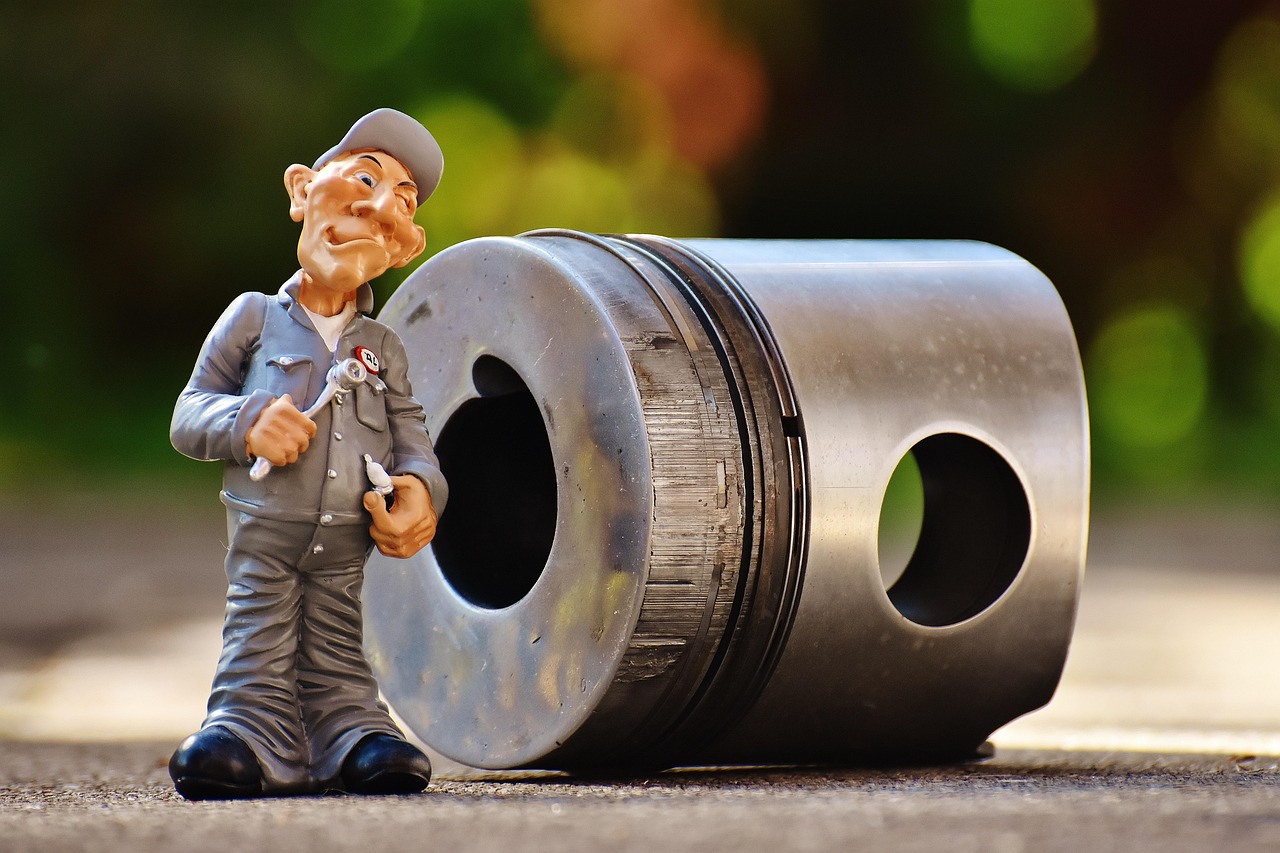 Free Truck Piston Engine Piston photo and picture